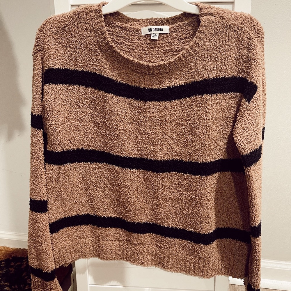 BB‎ Dakota Sweater